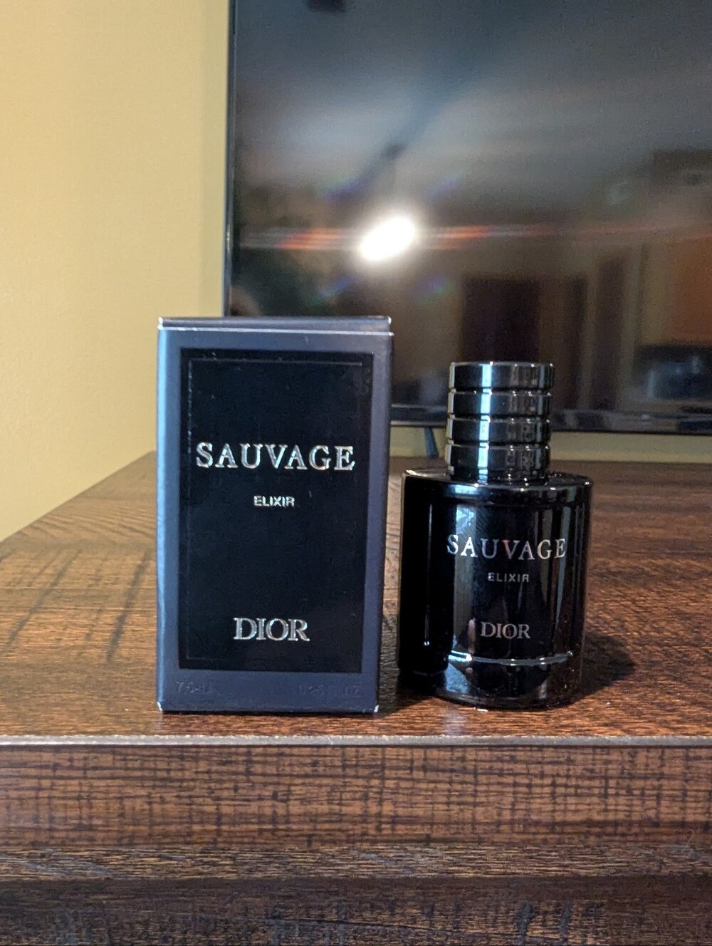 DIOR Sauvage elixir - Picture 2 of 11